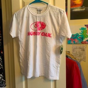 NWT Mossy Oak t-shirt